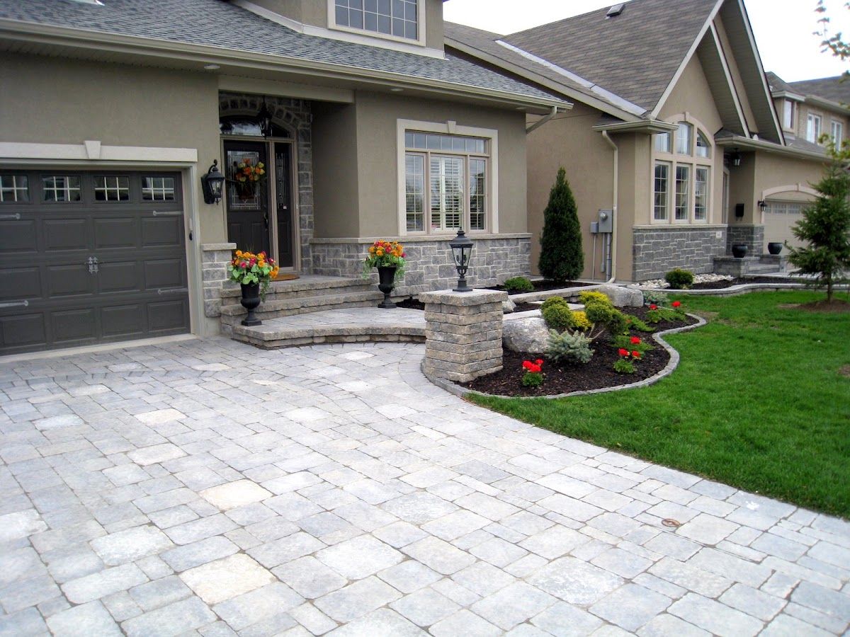 Seven Stars Landscaping pool photo