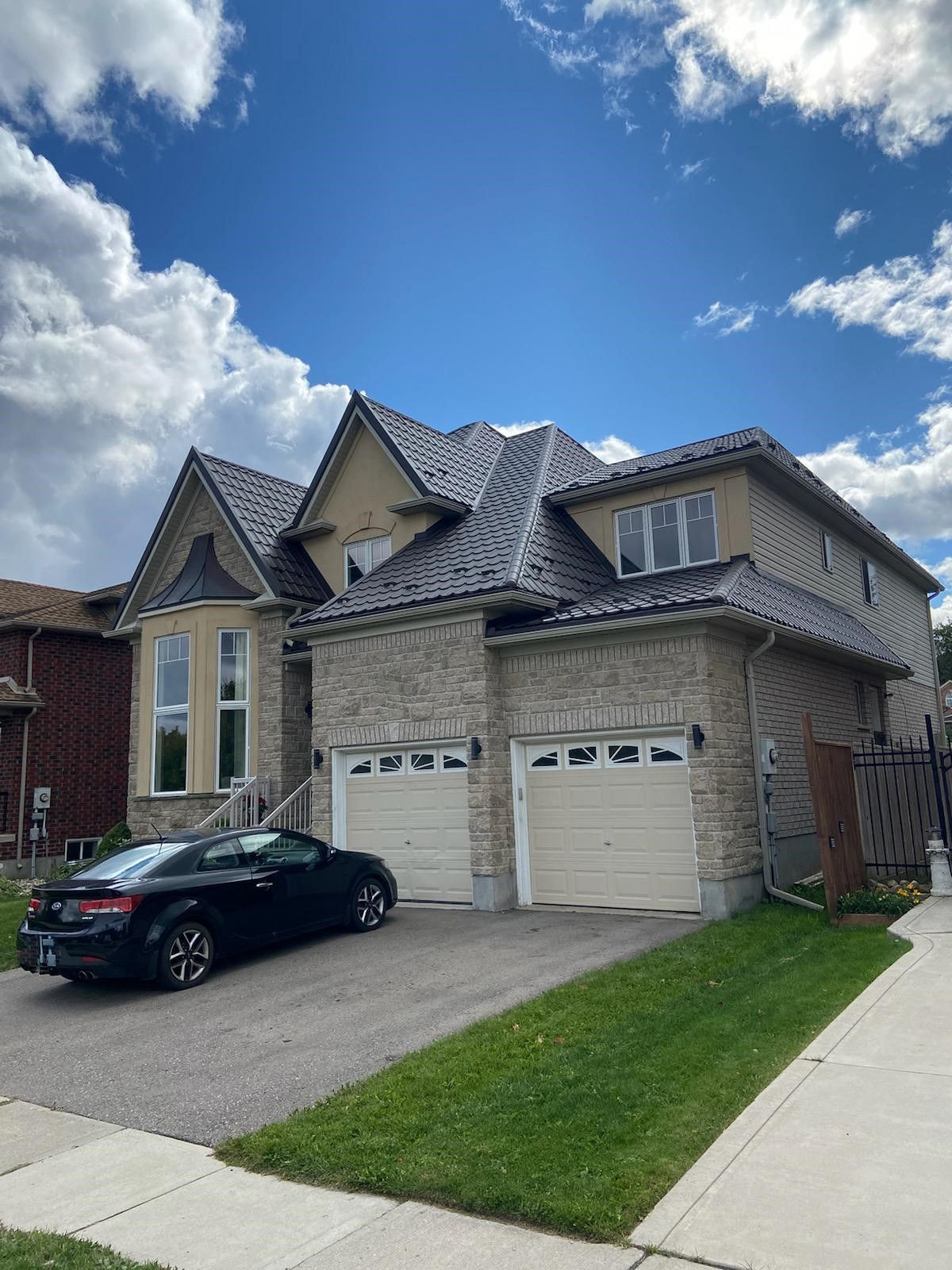 Canadian Metal Roof photo