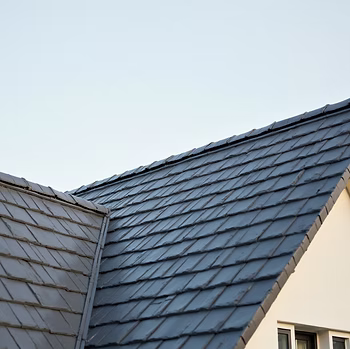 Vancouver Roofing & Solar logo
