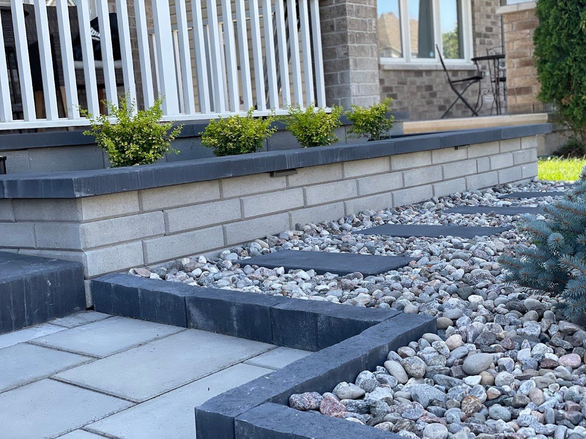 Barrhaven Landscaping & photo
