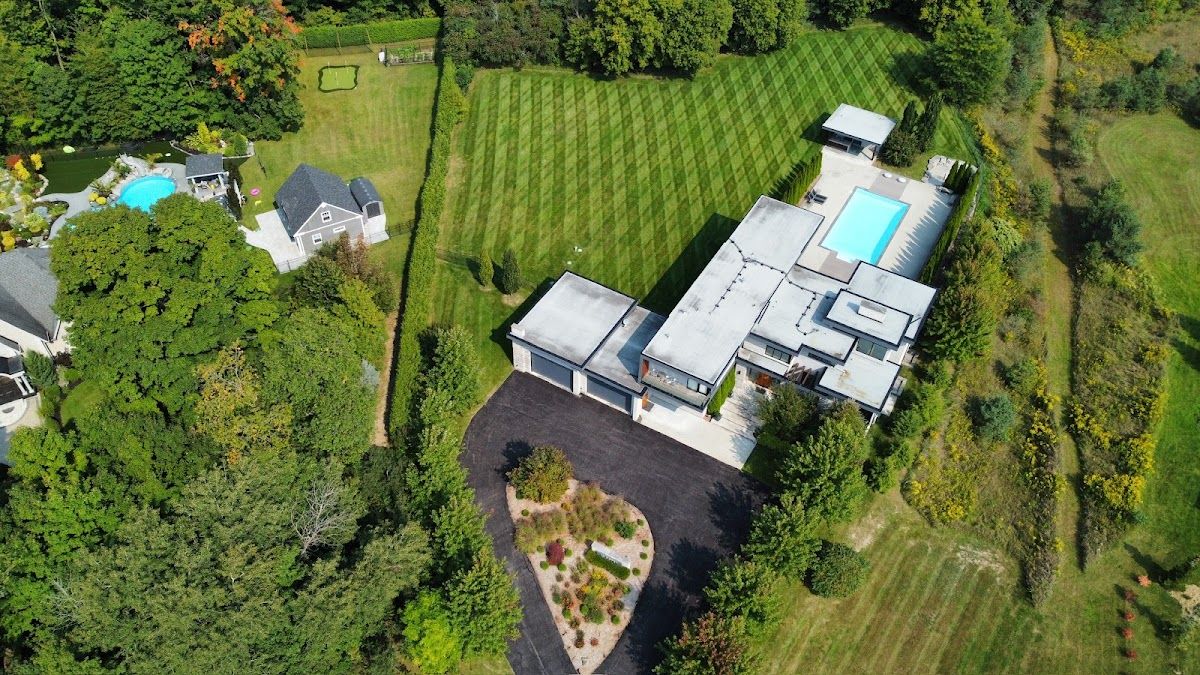 Black Diamond Property photo