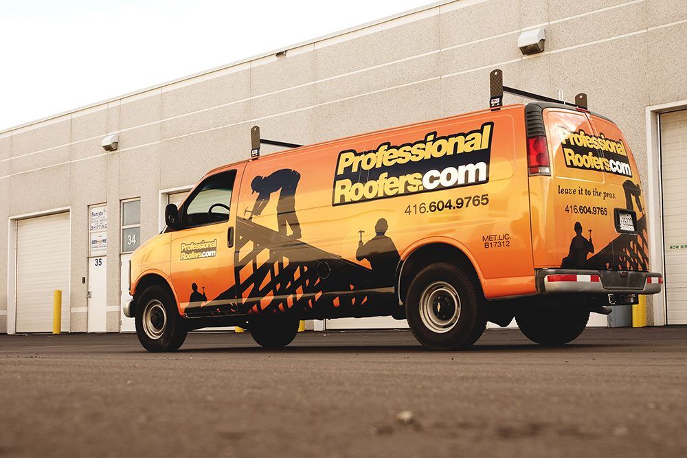 Professional Roofers. photo