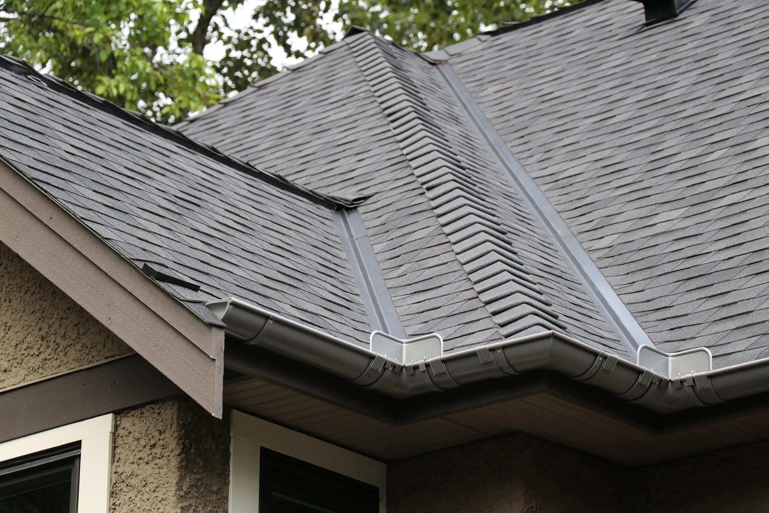 Up & Up Roofing LTD logo