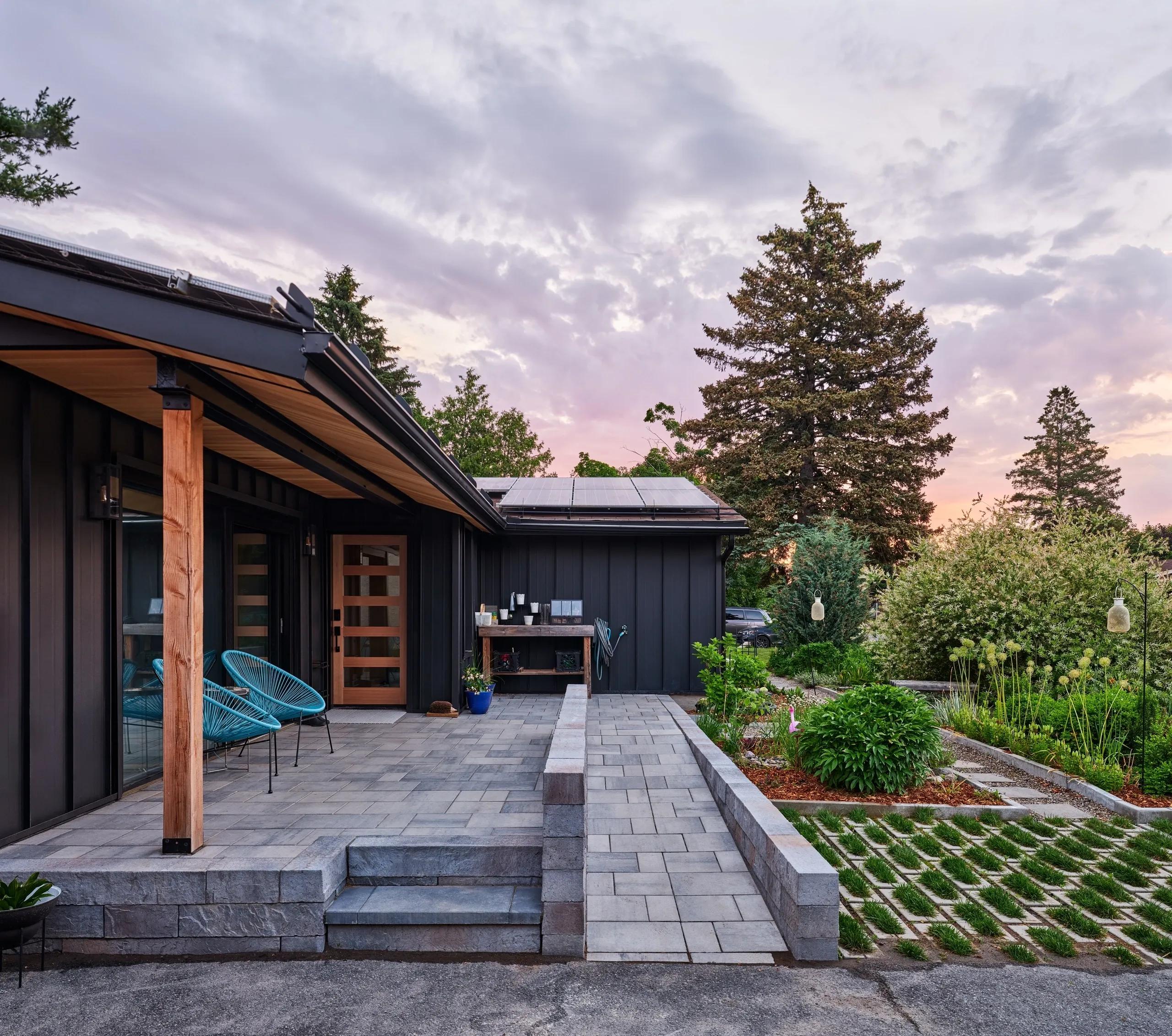 Rideau landscape & Design logo