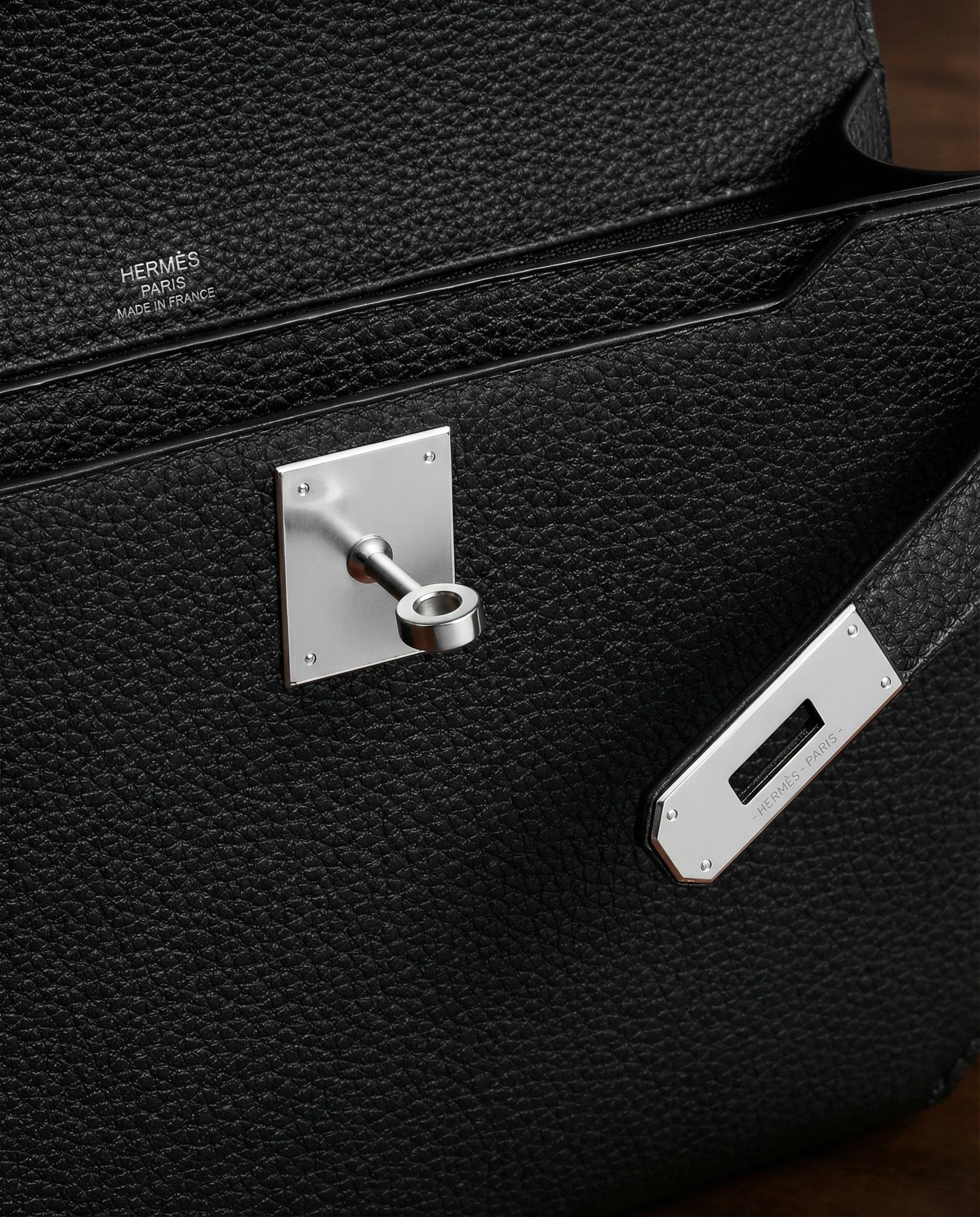 Hermès Kelly Depeches 25 Togo Black Palladium Hardware