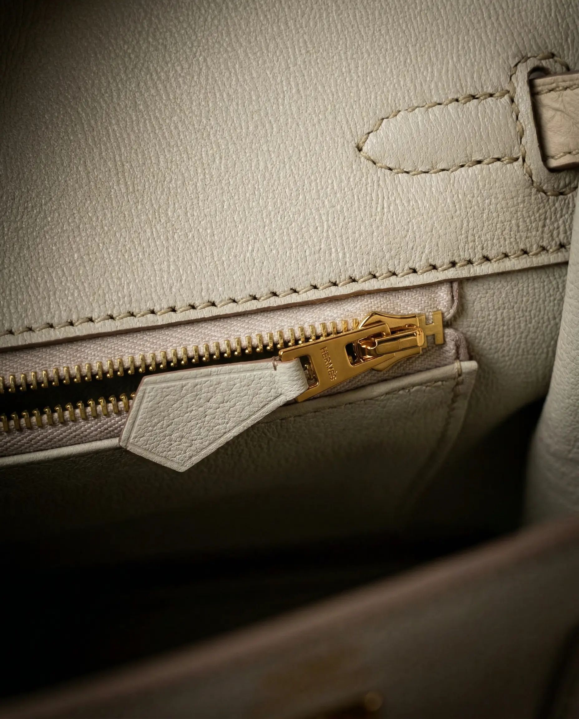 Hermès Birkin 25 Beton Matte Alligator Gold Hardware