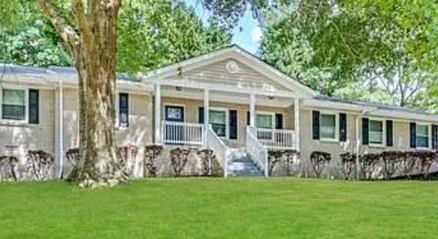 Property at 3002 Arabian Woods Dr, Lithonia, GA 30038
