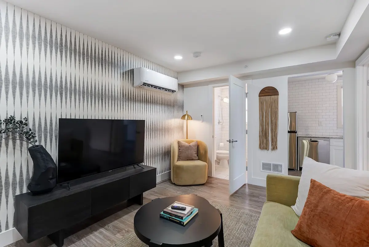 Queen Bedroom