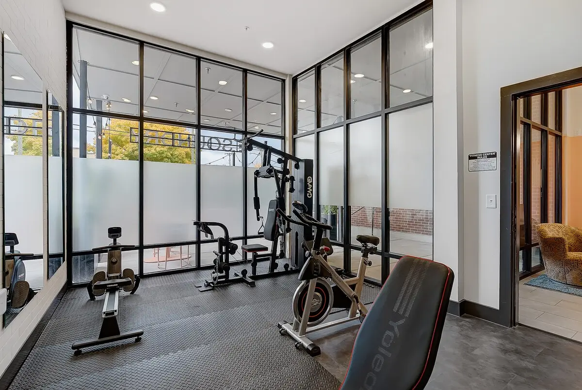 Soundry Double Queen Studio photo 20