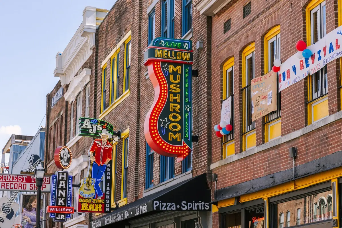 Soundry Double Queen Studio photo 59