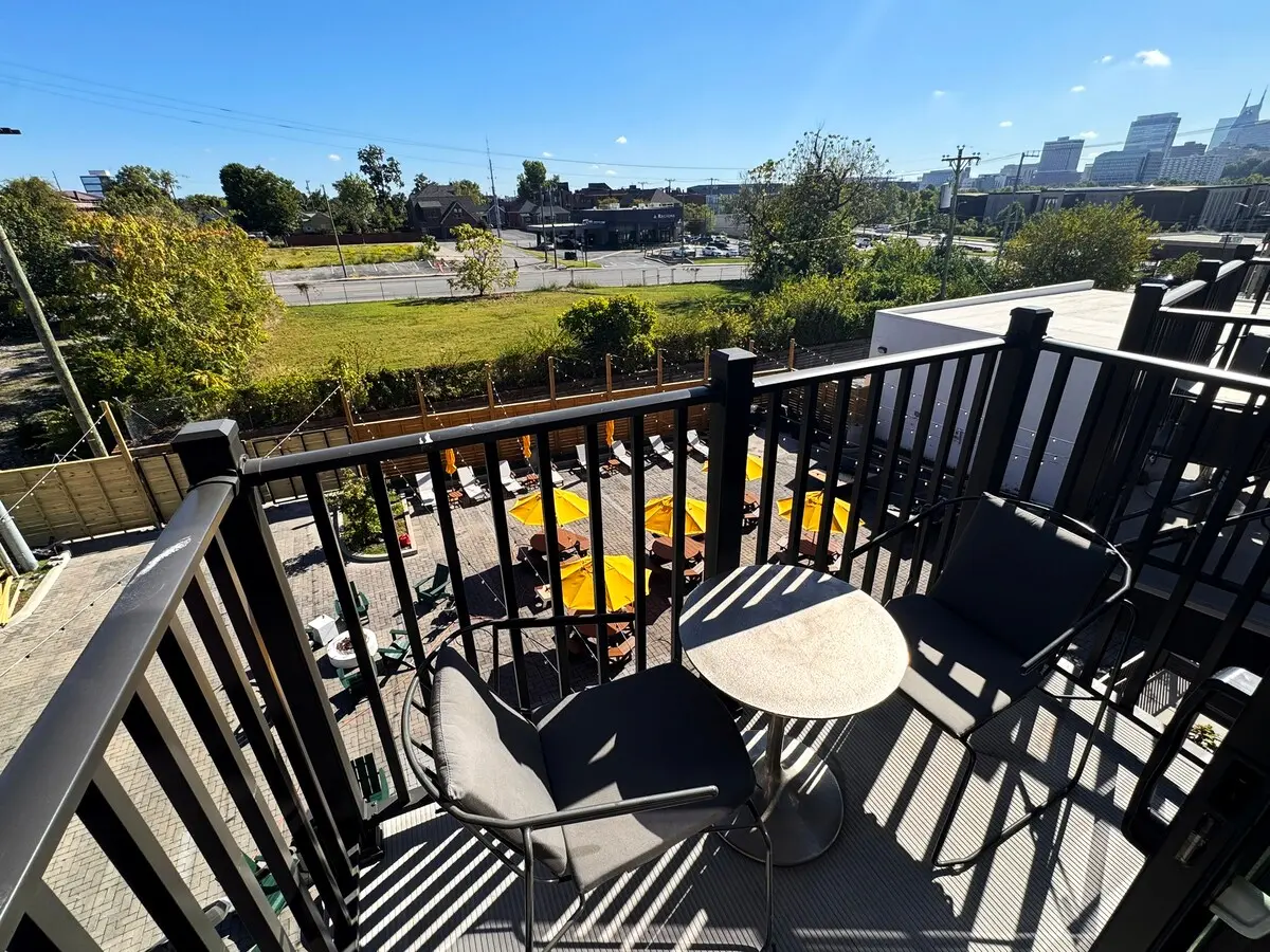 Soundry Double Queen Studio photo 50