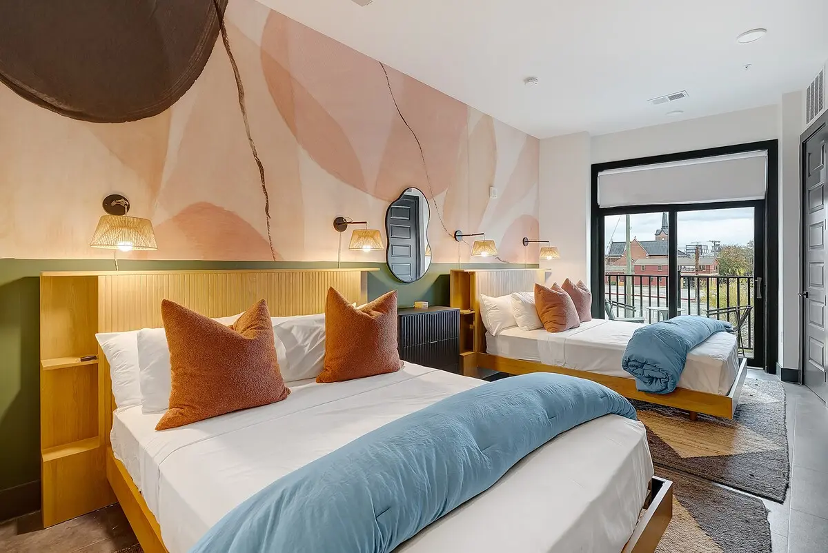 Soundry Double Queen Studio photo 15