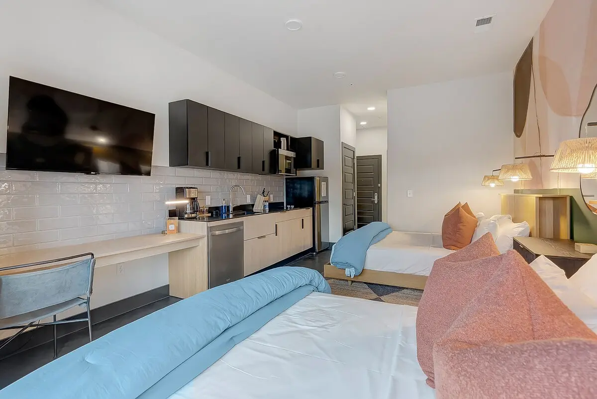 Soundry Double Queen Studio photo 7