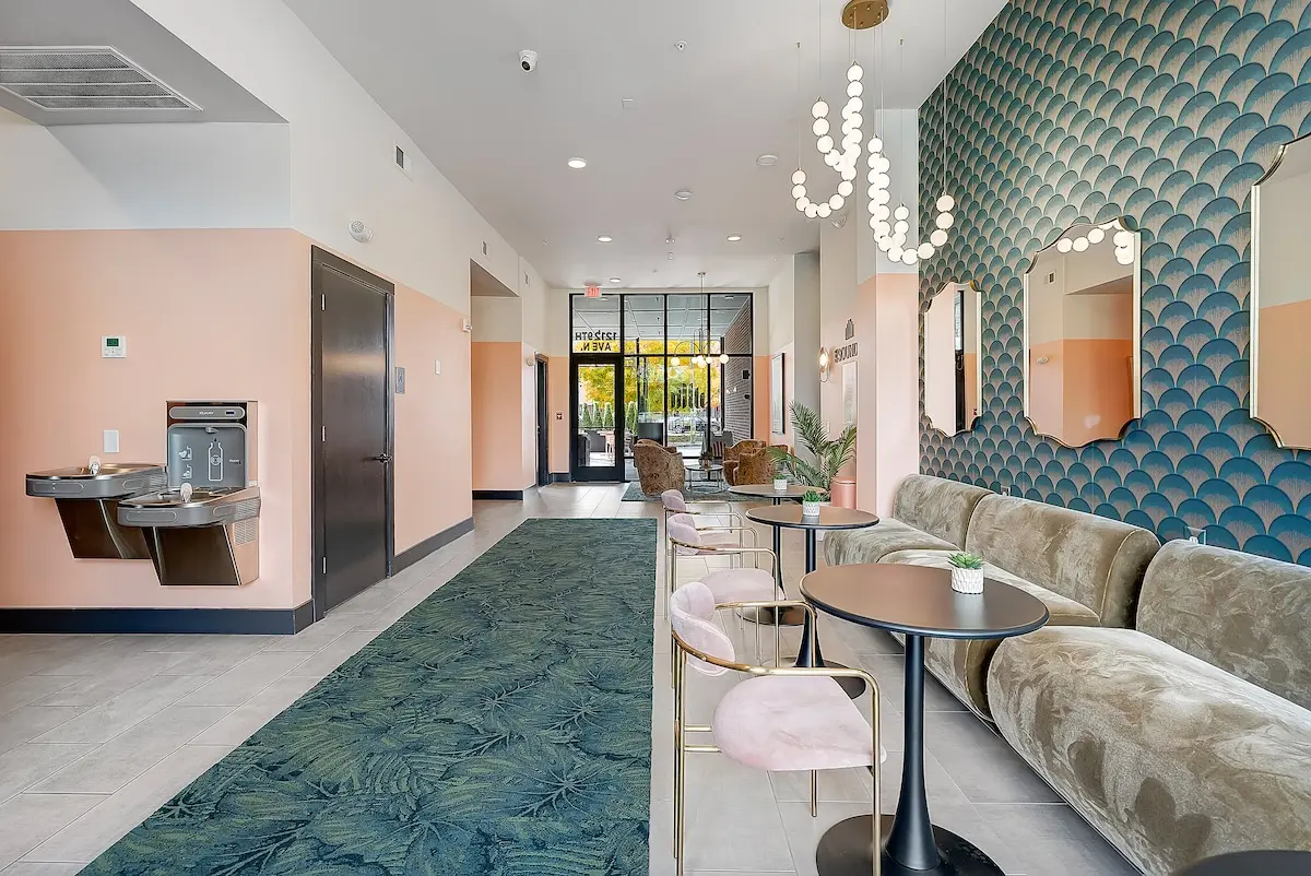 Soundry Double Queen Studio photo 22