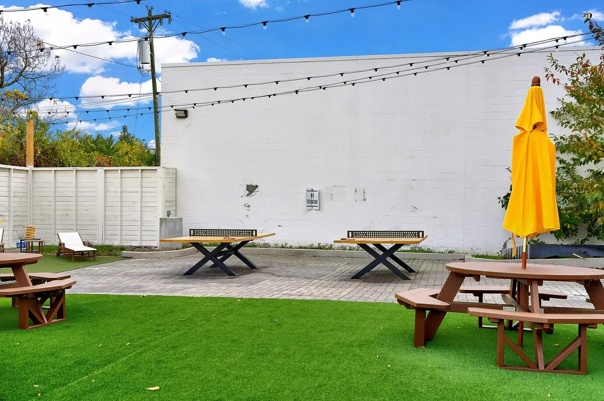 Soundry Double Queen Studio photo 57