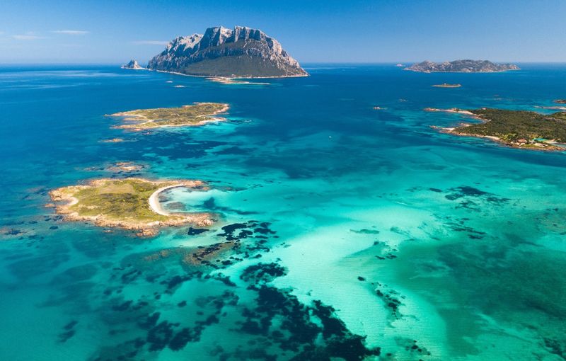 Isola di Tavolara vista da Porto San Paolo