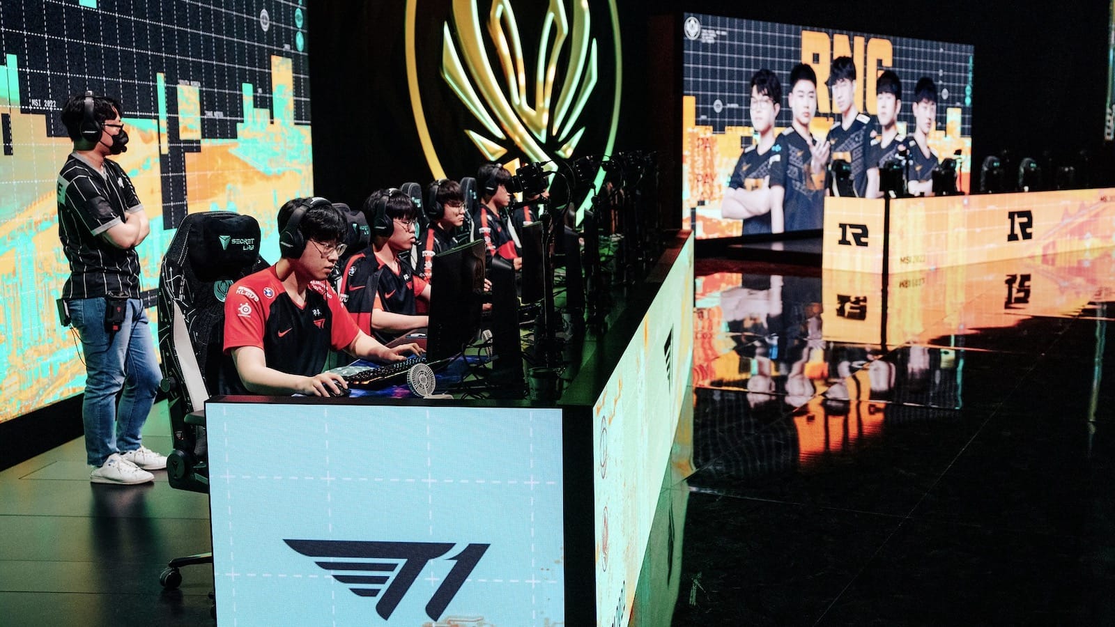 With 2 MSI titles apiece, T1 and RNG set to meet in MSI 2022 final ...