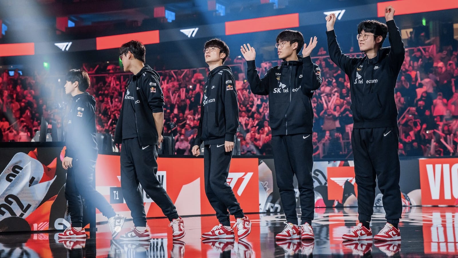 LoL Esports on X: League of Legends #Worlds2022 Dates and Seeding:    / X
