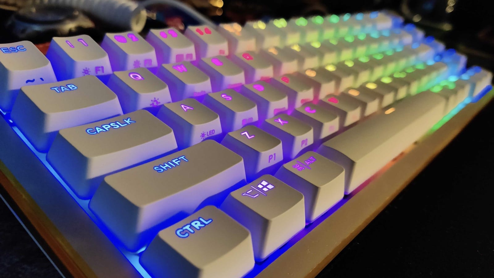 Cooler Master CK721 Gaming (Mechanical) Keyboard Review - CGMagazine