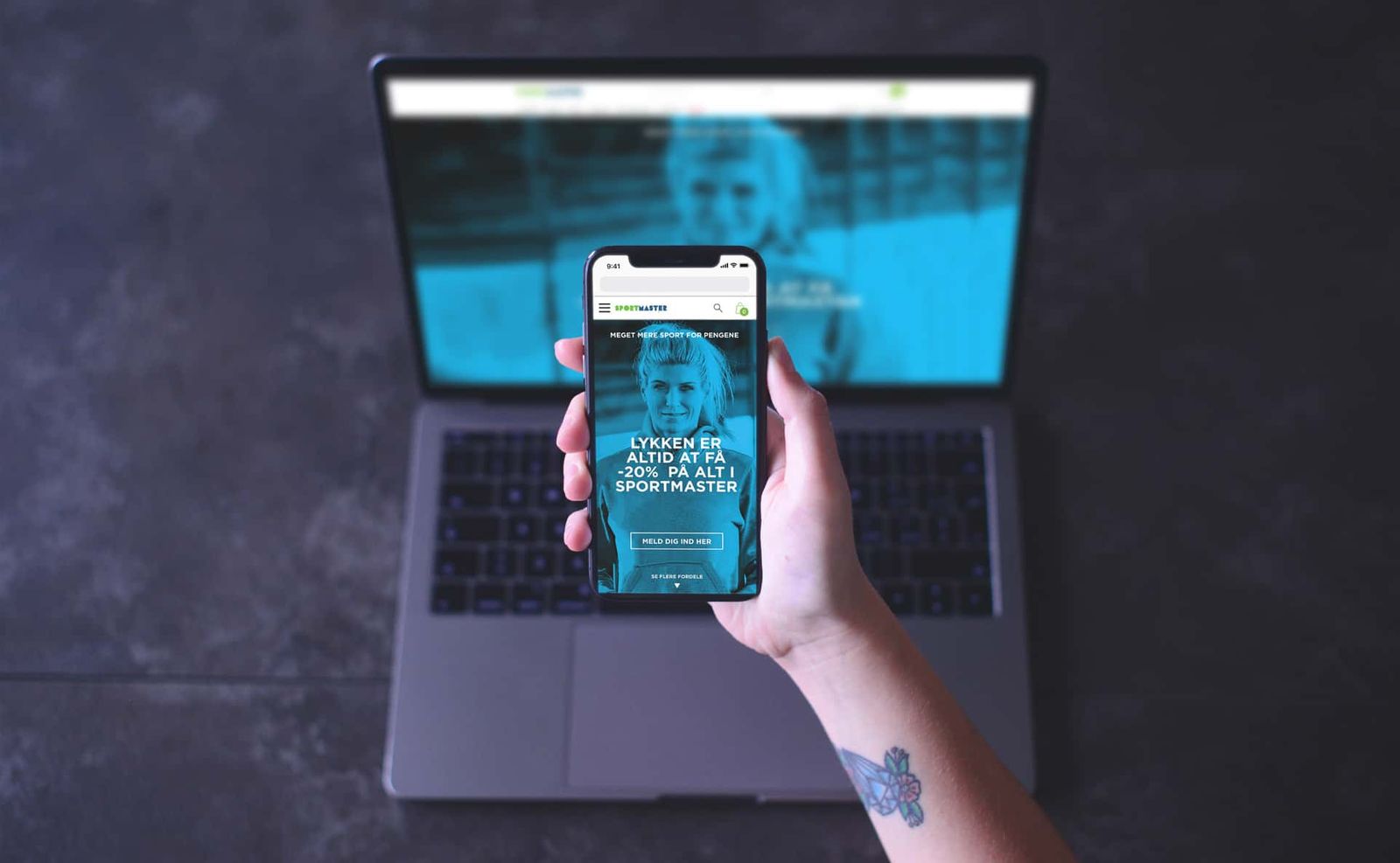 Sportmaster-RESPONSIVE-MOCKUP-IPHONEX