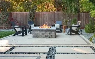 Custom Outdoor Kitchens & BBQ Islands