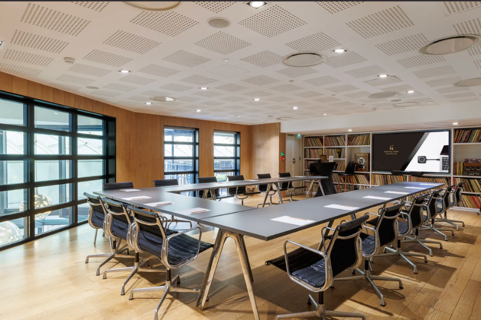 officeriders-salle de reunion minimaliste
