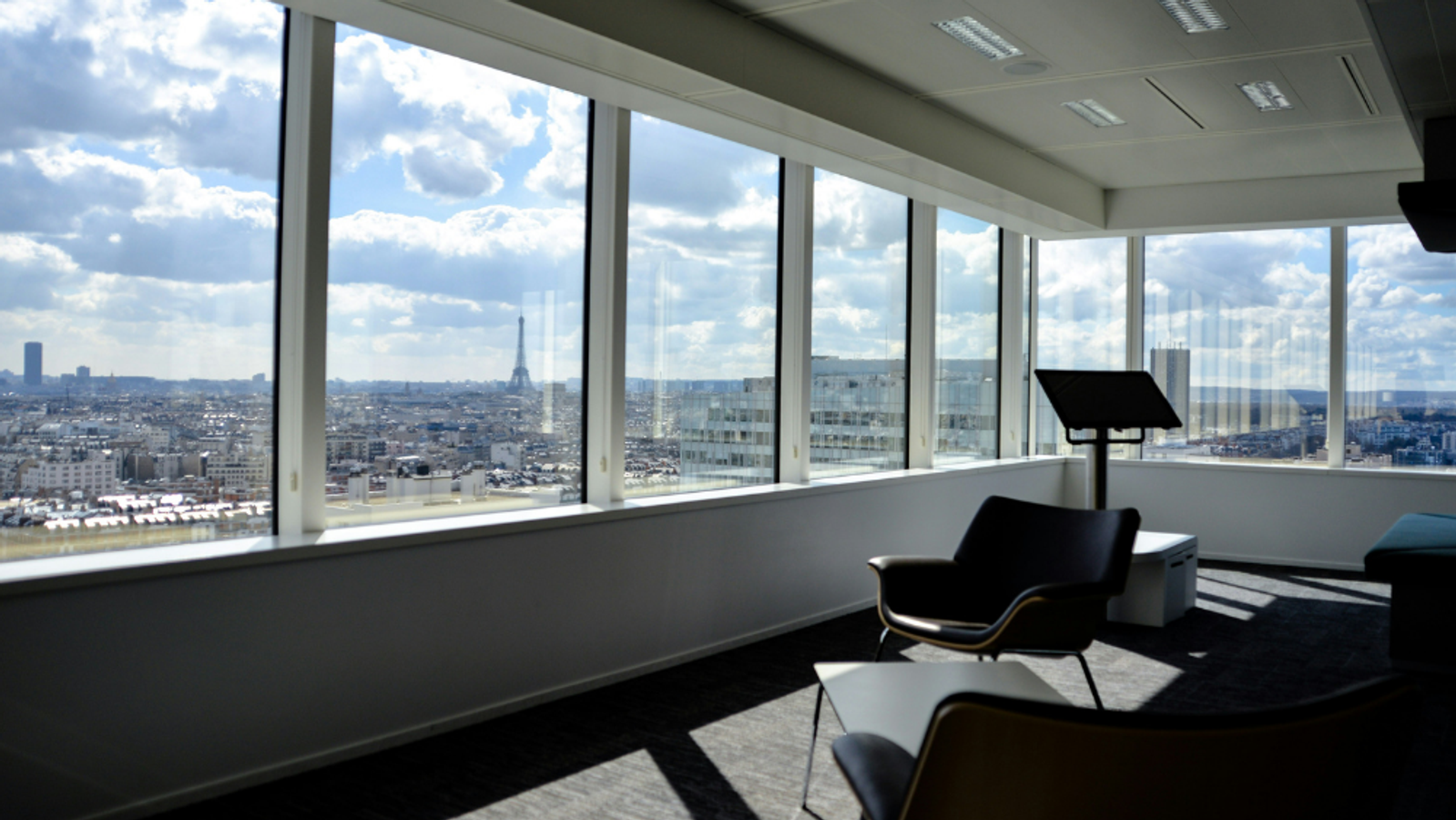 officeriders-louer-salle-reunion-paris-espace-externe