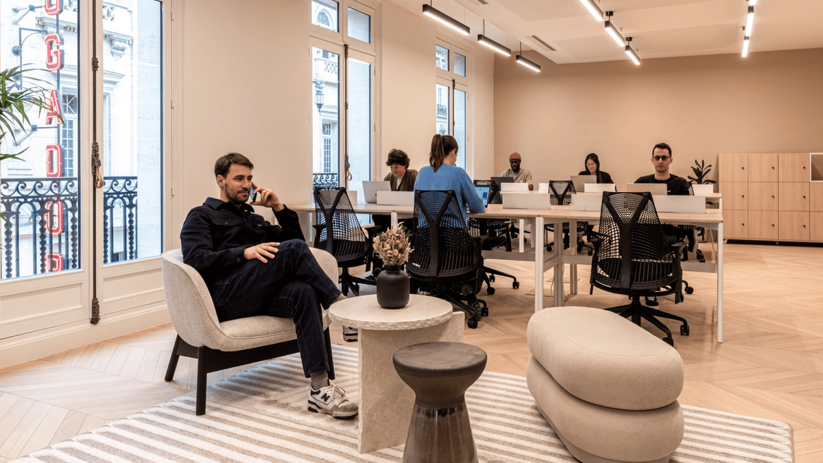 Activity-based working : organisation des espaces de travail et bénéfices pour la productivité et le travail hybride