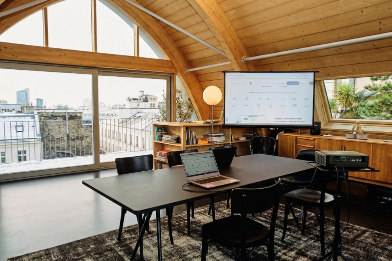 OfficeRiders-Espace-de-travail-avec-terrasse