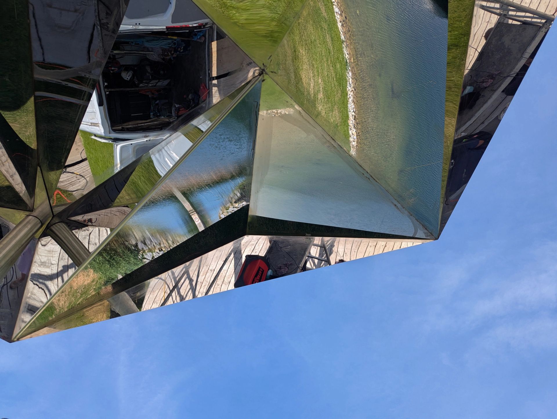 Zeynep Aksöz Balzar, Mirror Pavillion (2025)