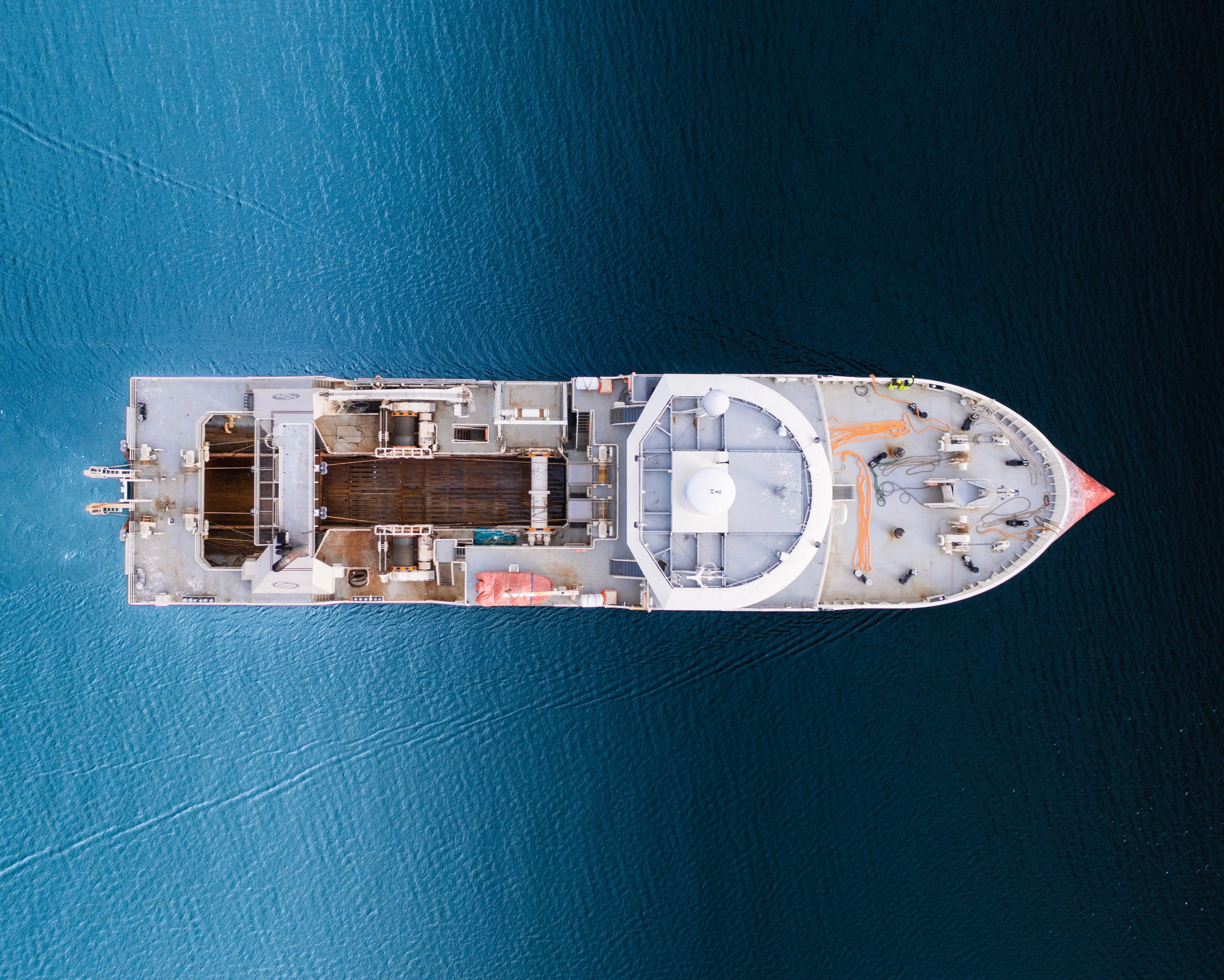 Iceland fishery four seasons by Adri & zoon - An branding video for Adri & Zoon of their fishery, filleting and export to west Europe