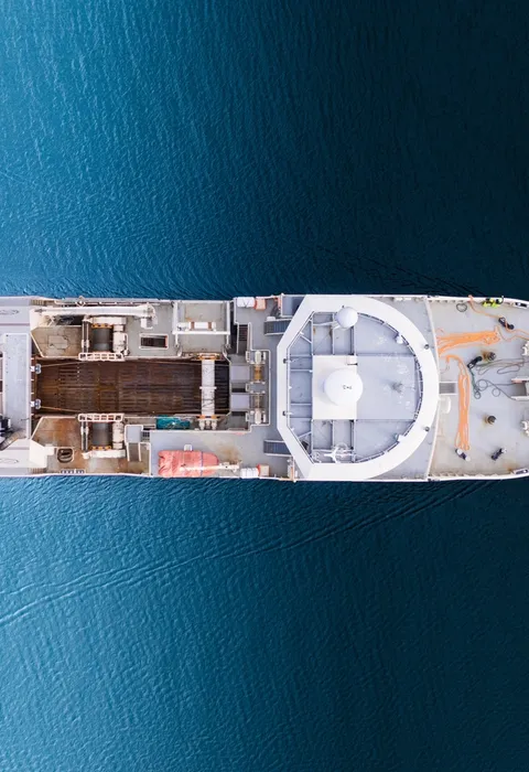 Iceland fishery four seasons by Adri & zoon - An branding video for Adri & Zoon of their fishery, filleting and export to west Europe