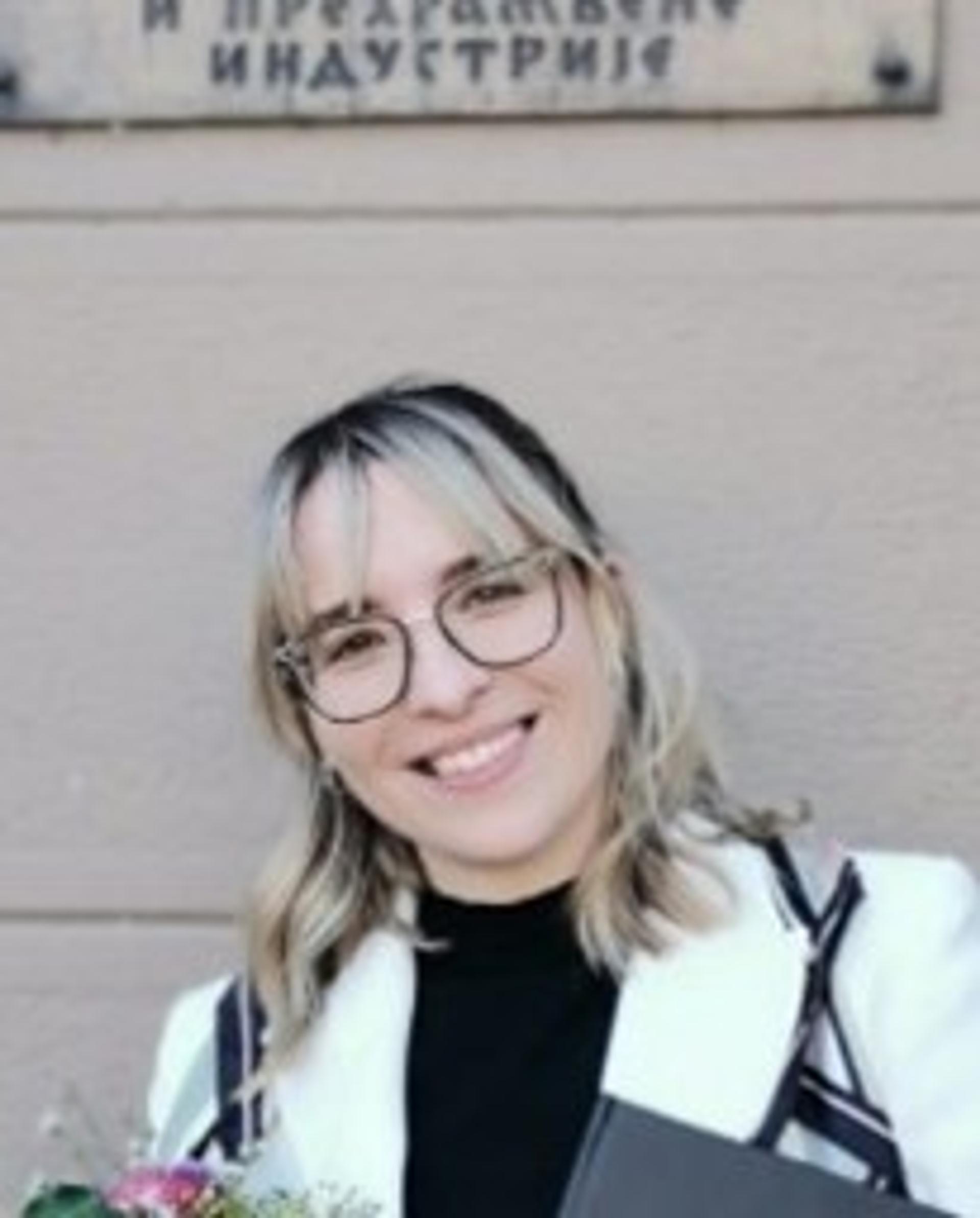 Stefani  Tepić, ma