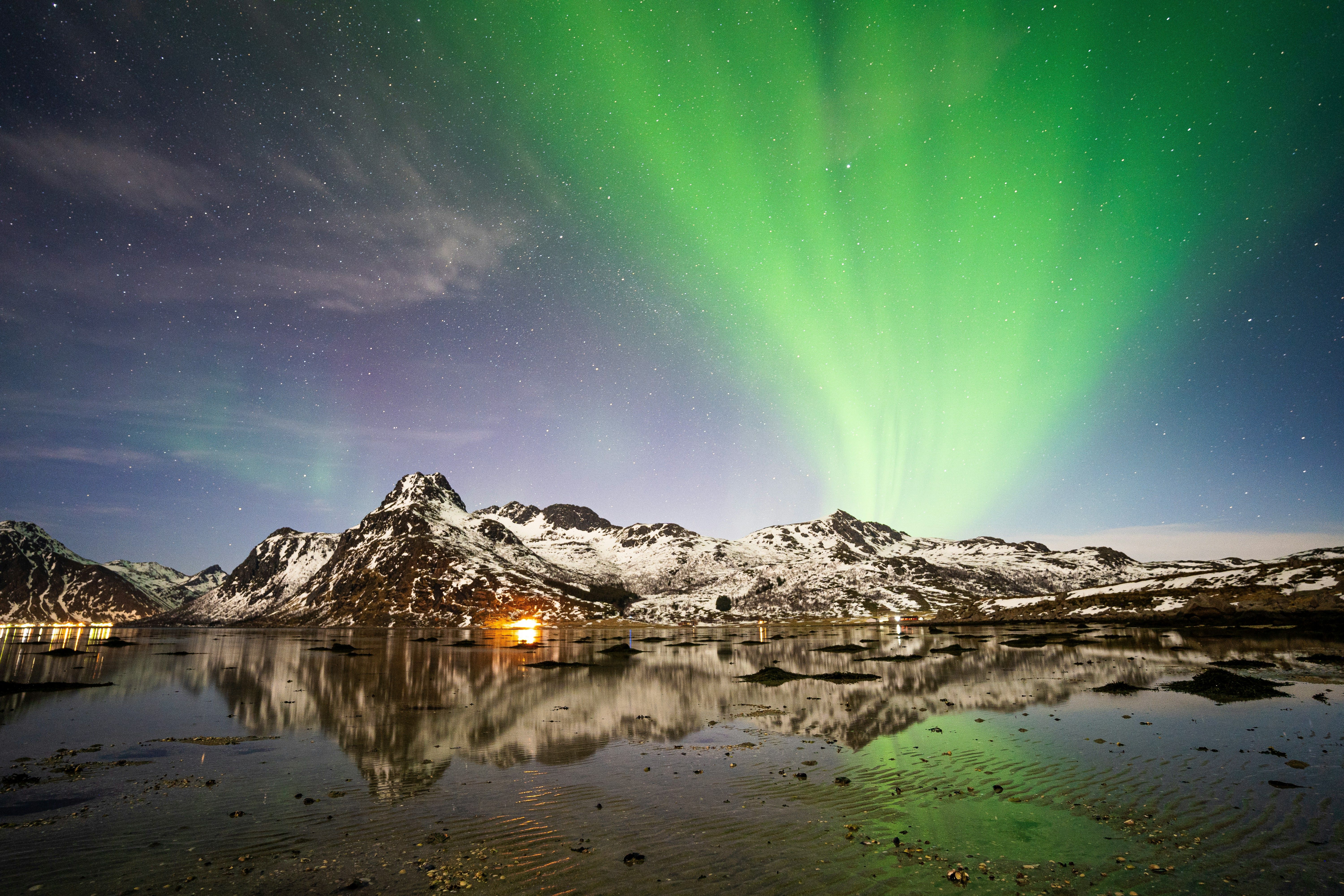 Auroras boreales sobre las Islas Lofoten en invierno