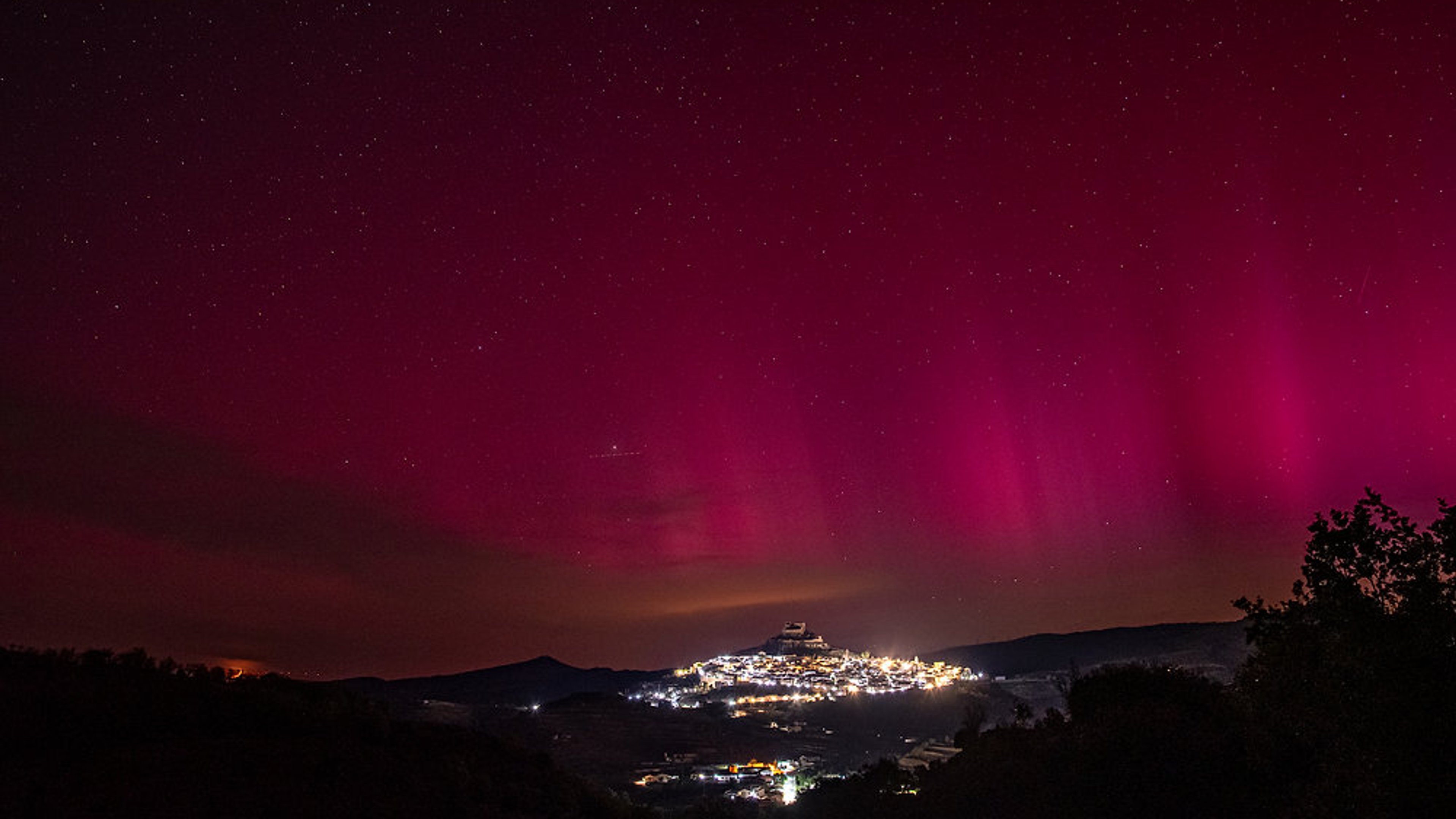 UN DÍA PARA LA HISTORIA. AURORAS BOREALES EN ESPAÑA
