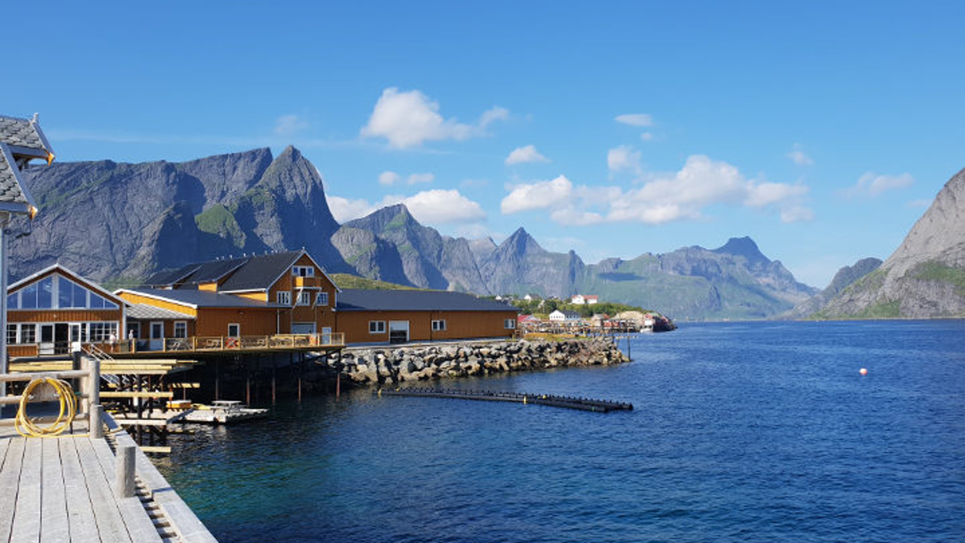 La localidad de Sakrisoy en las Islas Lofoten