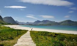 ¿Turismo de playa en las Islas Lofoten?