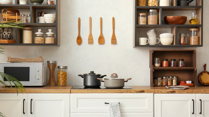 5 Smart Solutions for Organizing Your Small Kitchen