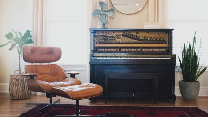 5 things you need for your student apartment