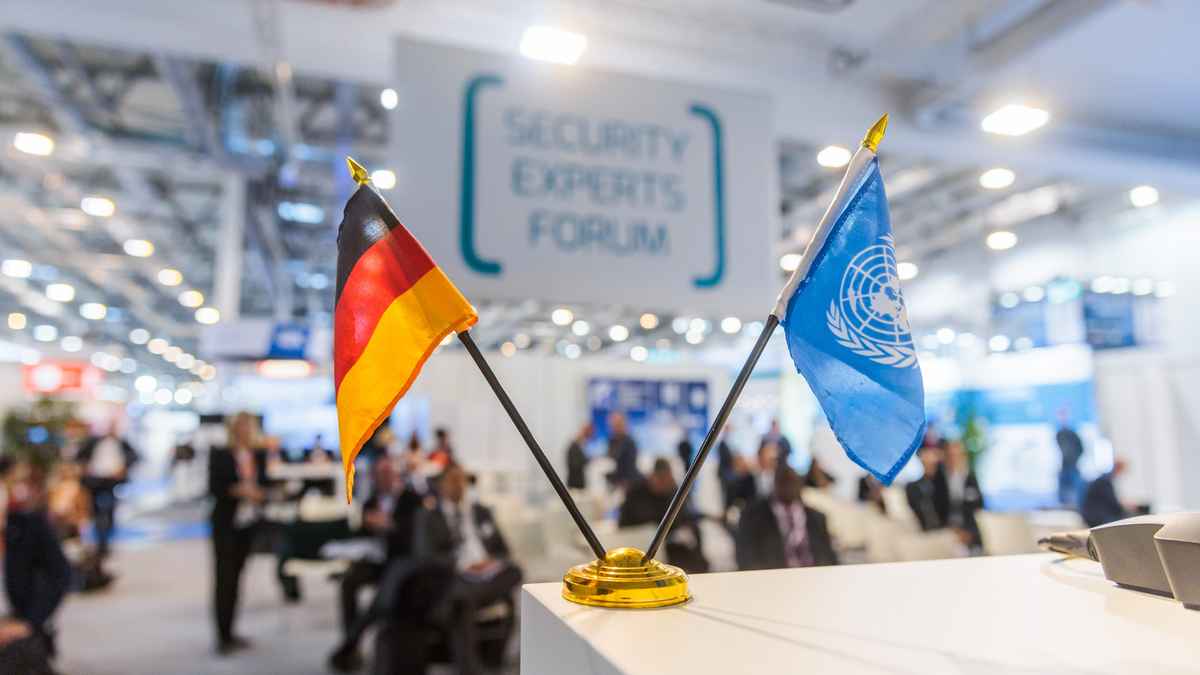 Security experts forum un delegation