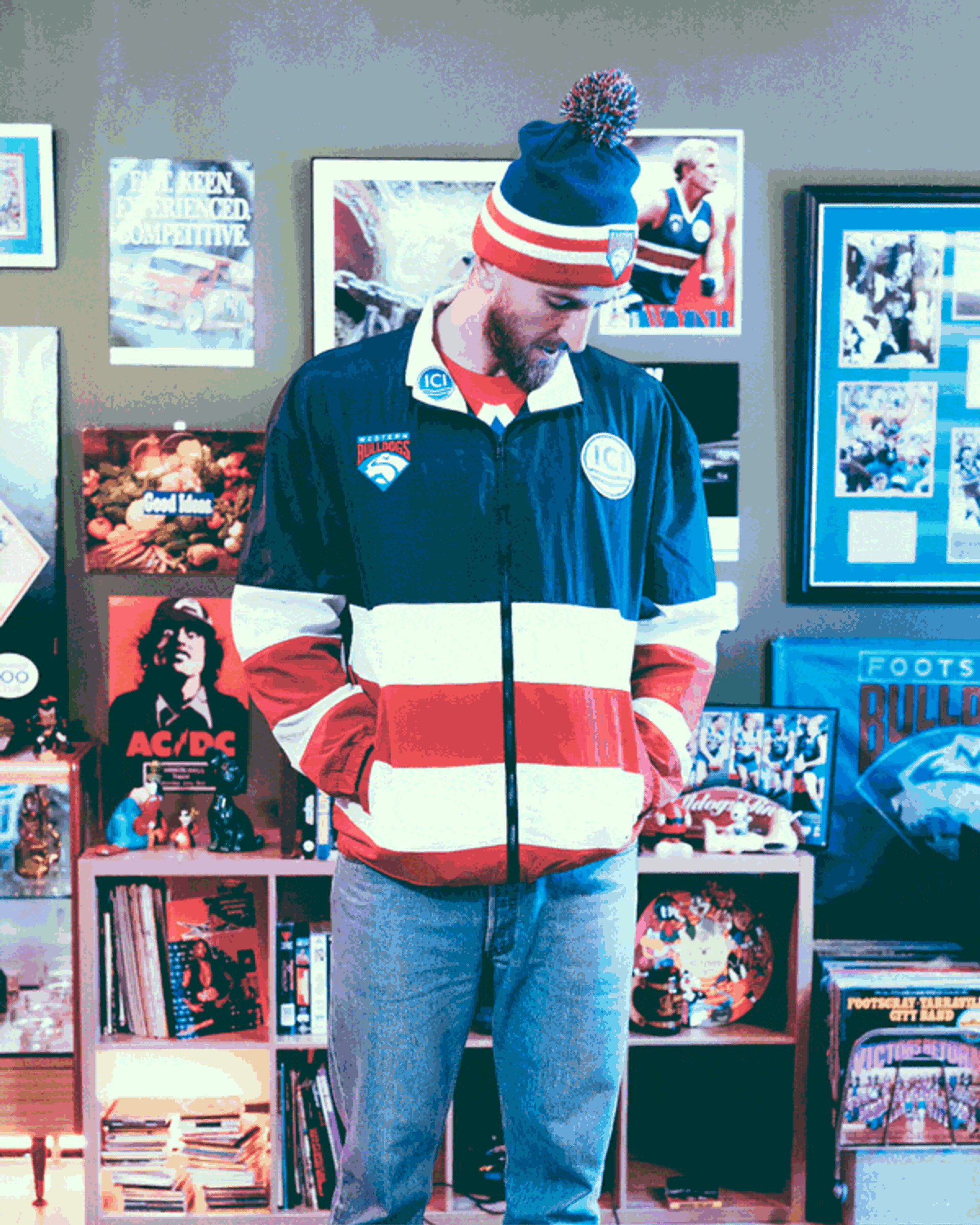 Bulldogs player poses GIF