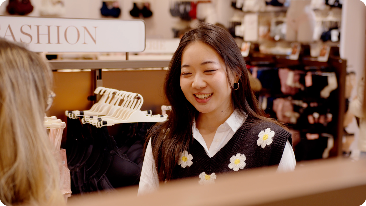 Clienteling customer profile interface