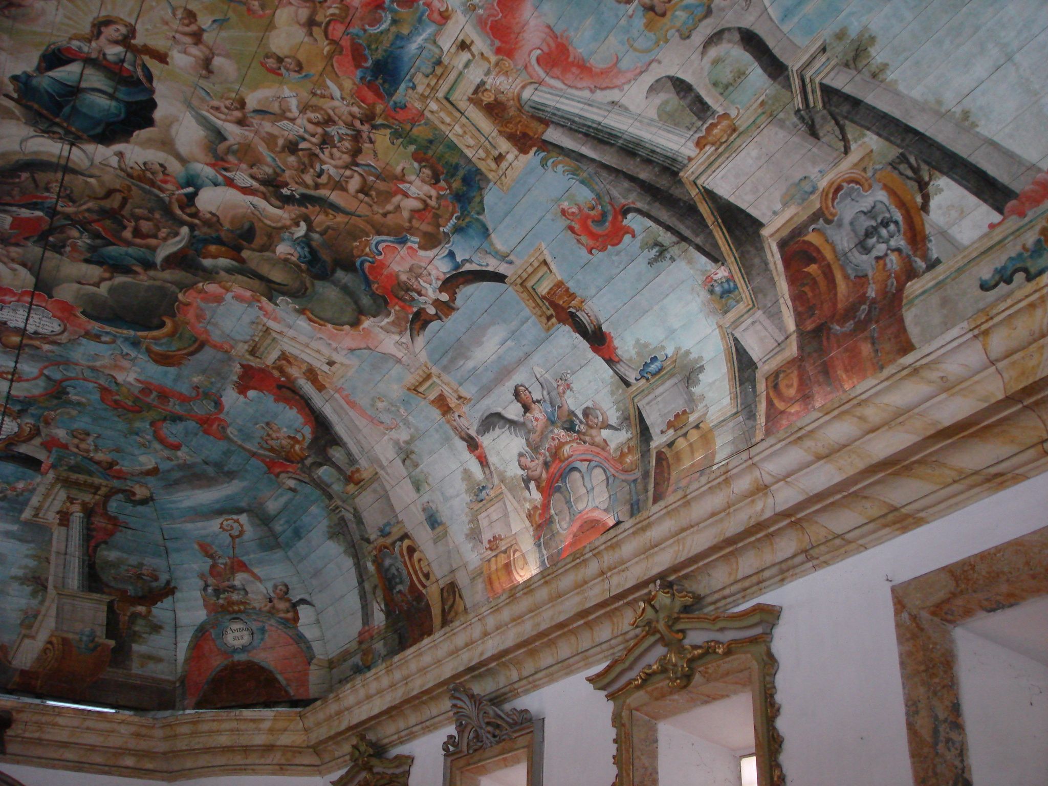 detalhe do teto da nave da Igreja de São Francisco de Assis em Ouro Preto