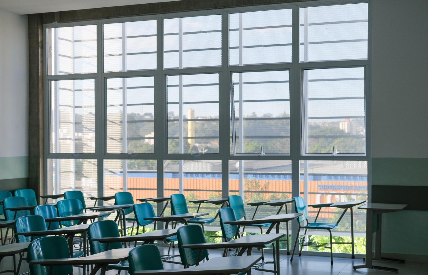 vista de dentro de uma sala de aula
