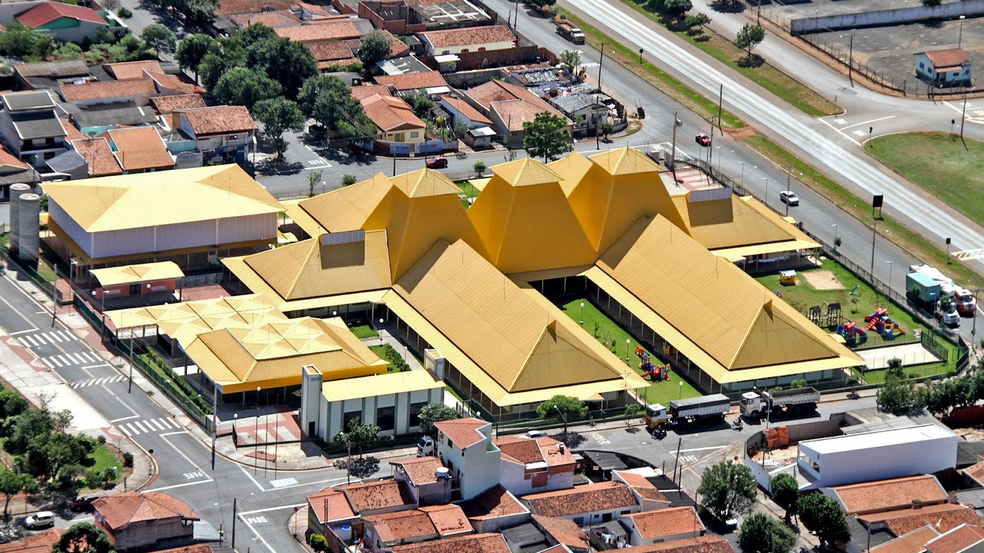 vista aérea da escola Santa Rita