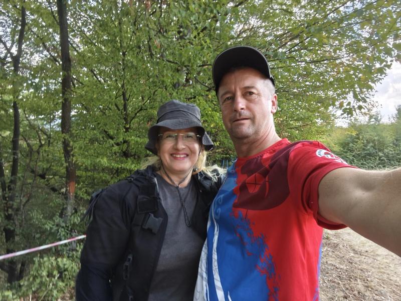 Selfi dvoje takmičara Srbije na stazi