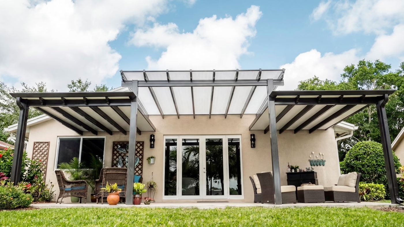 Aluminum pergola and patio cover over a South Florida backyard patio
