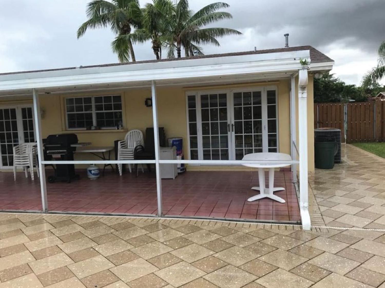 Patio Screens project — AB Aluminum & Screens