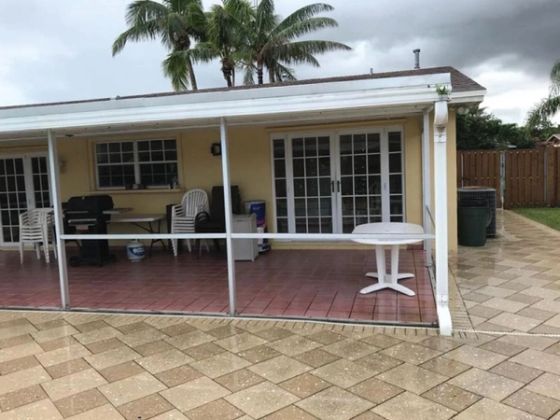 Patio Screens project — AB Aluminum & Screens