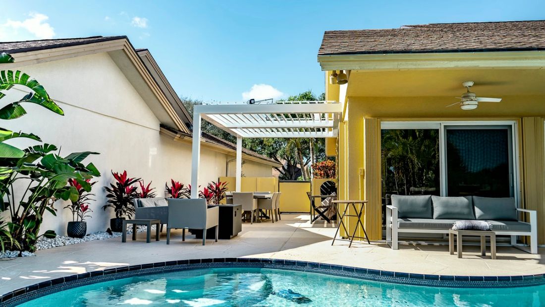 Free 3D pergola design consultation project in Pinecrest, Miami-Dade by AB Aluminum & Screens